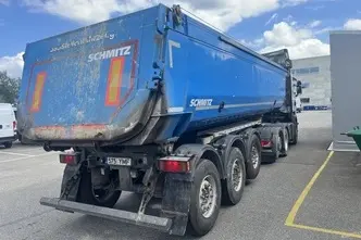 Schmitz CARGOBULL GOTHA