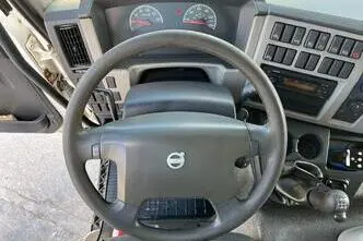 Volvo FL 240 4x2, 181 kW, diisel, manuaal