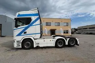 Scania S520, 382 kW, diisel, automaat