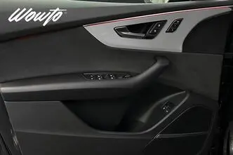 Audi Q8, 3.0, 340 kW, hybrid, automatic, four-wheel drive