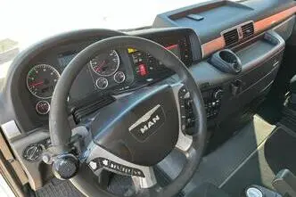 MAN TGX 26.480 6x2*4, 353 kW, diesel, automatic