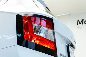 Škoda Fabia, 1.0, 70 kW, bensiin, manuaal, esivedu