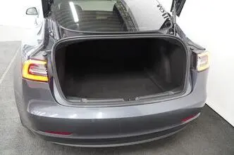 Tesla Model 3, 155 kW, электричество, автомат, полный привод