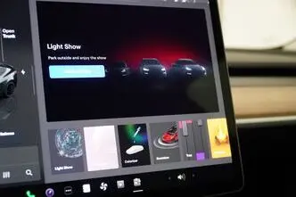 Tesla Model 3, 155 kW, электричество, автомат, полный привод