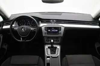 Volkswagen Passat, 1.6, 88 kW, diisel, automaat, esivedu