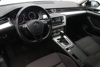 Volkswagen Passat, 1.6, 88 kW, diisel, automaat, esivedu