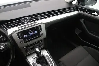 Volkswagen Passat, 1.6, 88 kW, diisel, automaat, esivedu
