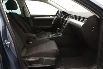 Volkswagen Passat, 1.6, 88 kW, diesel, automatic, front-wheel drive