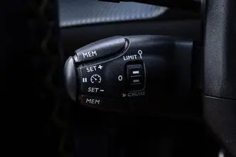 Peugeot 208, 1.2, 74 kW, бензин, автомат, передний привод