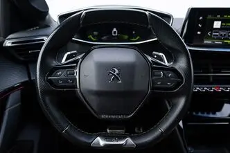 Peugeot 208, 1.2, 74 kW, бензин, автомат, передний привод