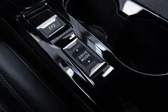 Peugeot 208, 1.2, 74 kW, бензин, автомат, передний привод