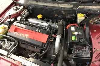 Saab 9000, 2.0, 110 kW, bensiin, manuaal, esivedu