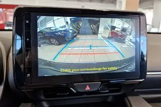 Toyota Yaris, 1.5, 68 kW, гибрид, автомат, передний привод