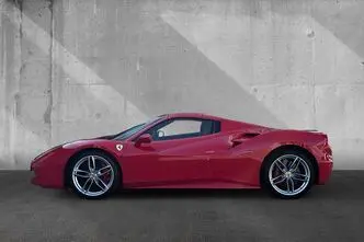 Ferrari 488, 3.9, 492 kW, бензин, автомат, задний привод