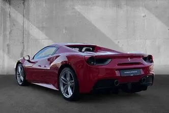 Ferrari 488, 3.9, 492 kW, бензин, автомат, задний привод