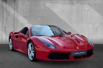 Ferrari 488, 3.9, 492 kW, бензин, автомат, задний привод