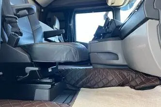 Scania R500, 12.7, 368 kW, diisel, automaat, tagavedu