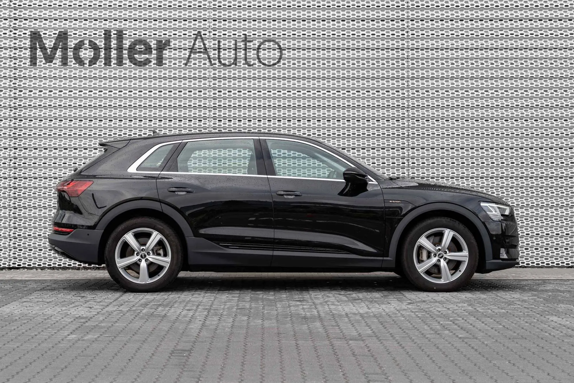 Audi e-tron, 300 kW, elekter, automaat, nelikvedu