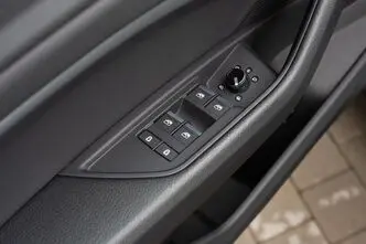 Audi e-tron, 300 kW, elekter, automaat, nelikvedu