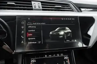 Audi e-tron, 300 kW, elekter, automaat, nelikvedu