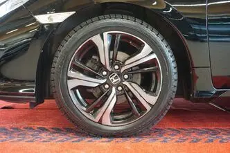 Honda Civic, 1.0, 95 kW, bensiin, automaat, esivedu