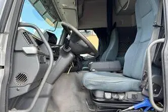 Volvo FM330, 248 kW, diesel, automatic