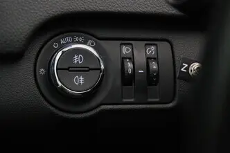Opel Insignia, 1.6, 100 kW, diisel, manuaal, esivedu