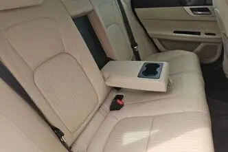 Jaguar XF, 2.0, 132 kW, diisel, automaat, tagavedu