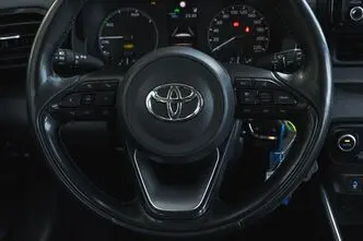 Toyota Yaris, 1.5, 85 kW, бензин, автомат, передний привод