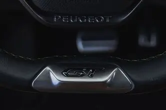 Peugeot 208, 1.2, 81 kW, бензин, автомат, передний привод
