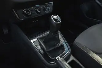 Škoda Fabia, 1.0, 70 kW, bensiin, manuaal, esivedu