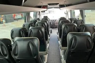 Iveco First, 152 kW, diisel, automaat