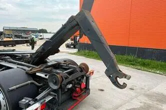 Mercedes-Benz Arocs 3242 8x4, 310 kW, diesel, automatic