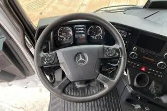 Mercedes-Benz Arocs 3242 8x4, 310 kW, diesel, automatic