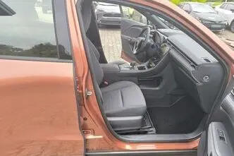 Lexus LBX, 1.5, 100 kW, гибрид, автомат, передний привод