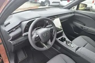Lexus LBX, 1.5, 100 kW, гибрид, автомат, передний привод