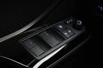 Toyota C-HR, 1.8, 90 kW, hübriid, automaat, esivedu