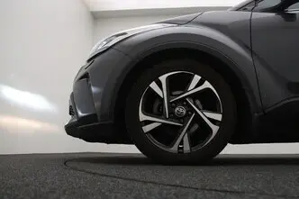 Toyota C-HR, 1.8, 90 kW, hübriid, automaat, esivedu