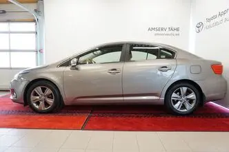 Toyota Avensis, 1.8, 108 kW, bensiin, automaat, esivedu