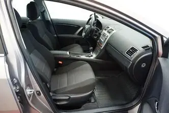 Toyota Avensis, 1.8, 108 kW, bensiin, automaat, esivedu