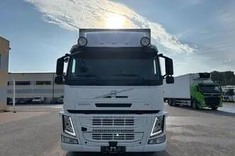 Volvo FM 330, 250 kW, diesel, automatic