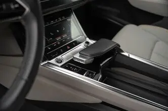 Audi e-tron, 300 kW, elekter, automaat, nelikvedu
