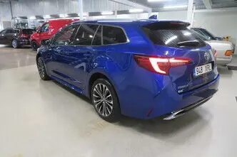 Toyota Corolla, 1.8, 72 kW, hybrid, automatic, front-wheel drive