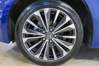 Toyota Corolla, 1.8, 72 kW, hybrid, automatic, front-wheel drive