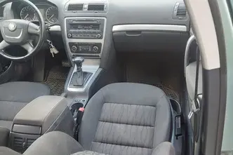 Škoda Octavia, 1.6, 77 kW, diesel, automatic, front-wheel drive