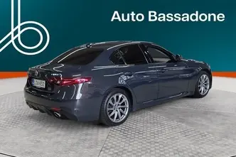 Alfa Romeo Giulia, 2.0, 206 kW, bensiin, automaat, nelikvedu