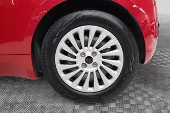 Fiat 500e, 87 kW, elekter, automaat, esivedu