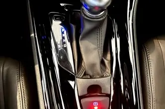 Toyota C-HR, 2.0, 112 kW, hübriid, automaat, esivedu