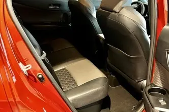 Toyota C-HR, 2.0, 112 kW, hübriid, automaat, esivedu