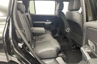 Mercedes-Benz GLB 180, 1.3, 100 kW, bensiin, automaat, esivedu